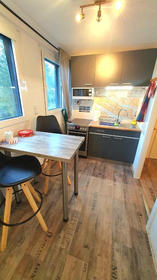 Frankes Lodge Apartment Mit Garten Und Pool, 6 Einzelbetten, Parkplatz Essen Exterior foto